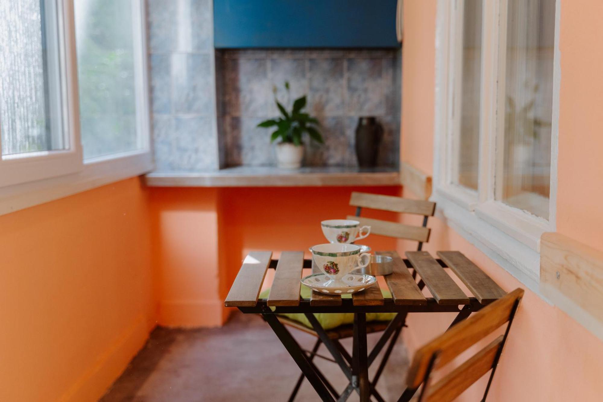 Central Apartment Cozy & Quiet Варна Экстерьер фото